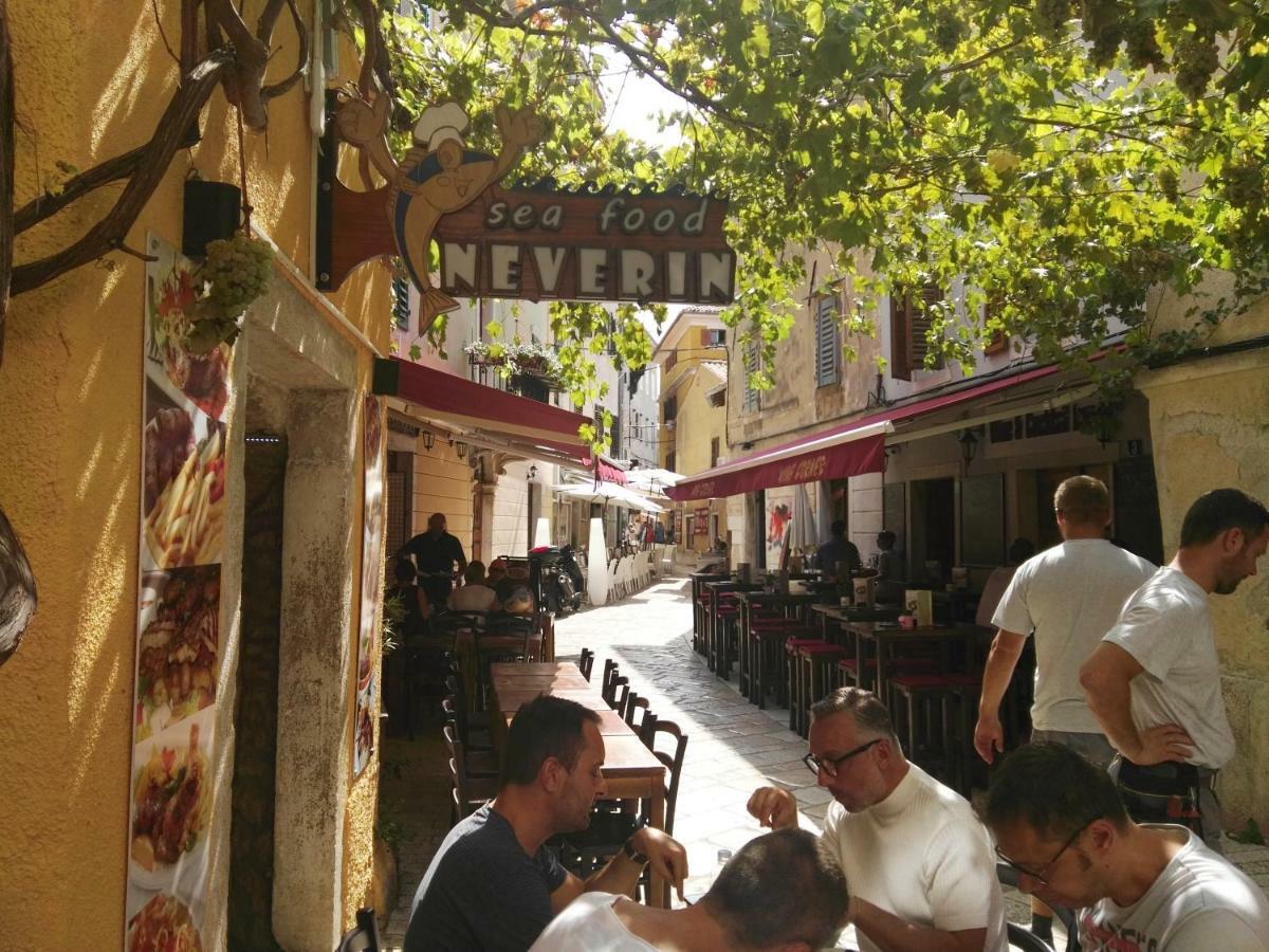 Old Town Charmer Пореч Екстер'єр фото